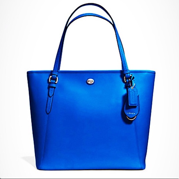 Coach Handbags - Coach Peyton Saffiano Leather Carryall Tote F27349. Gorgeous Bag. Excellent!